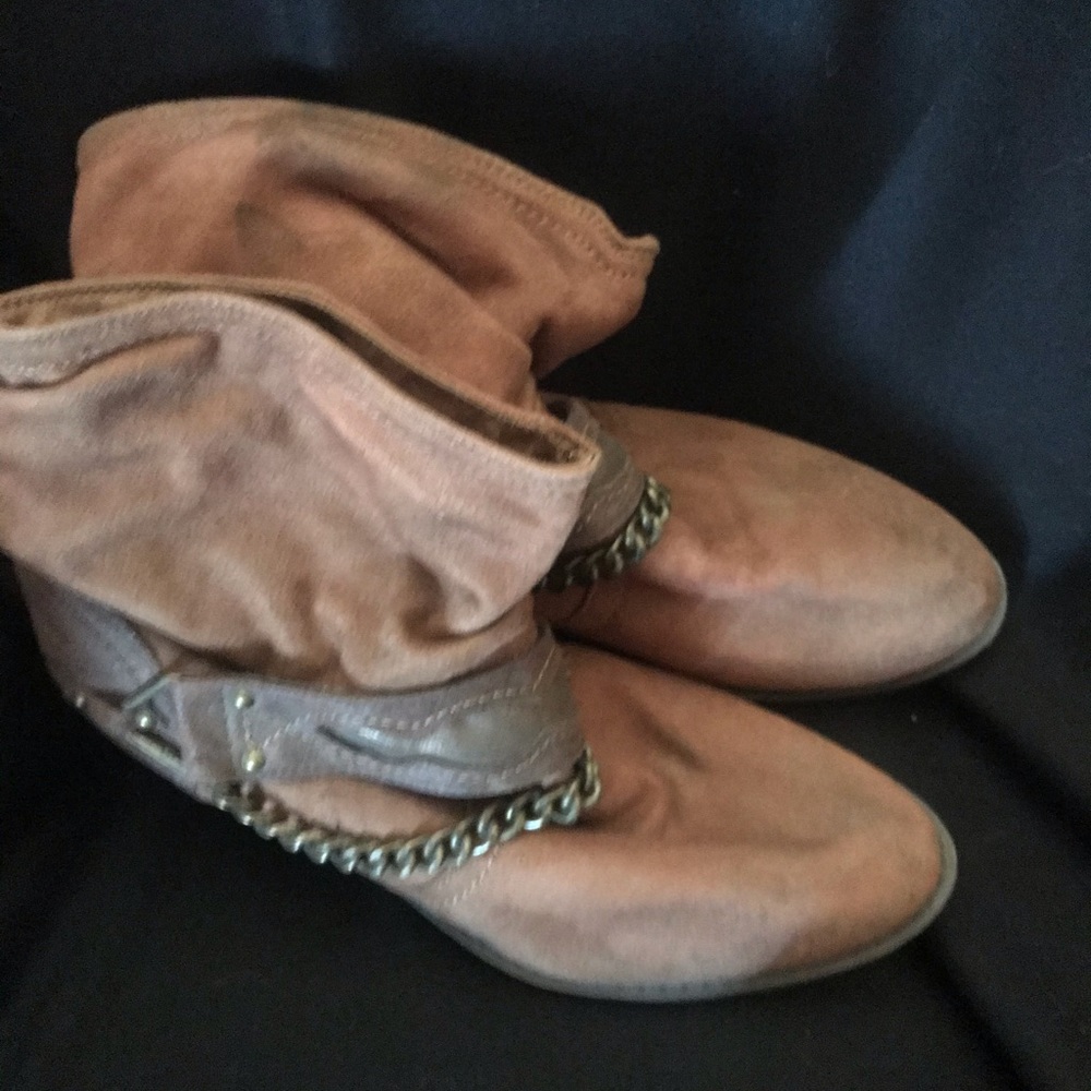 Bongo booties size 9